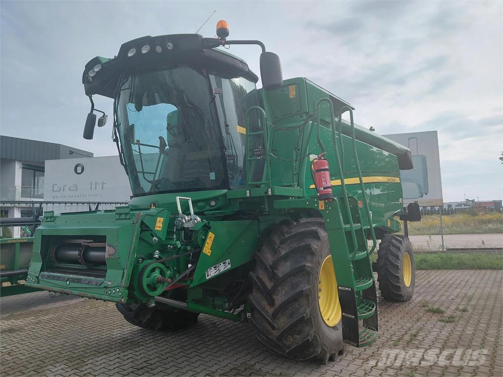 John Deere W540 Зернозбиральні комбайни