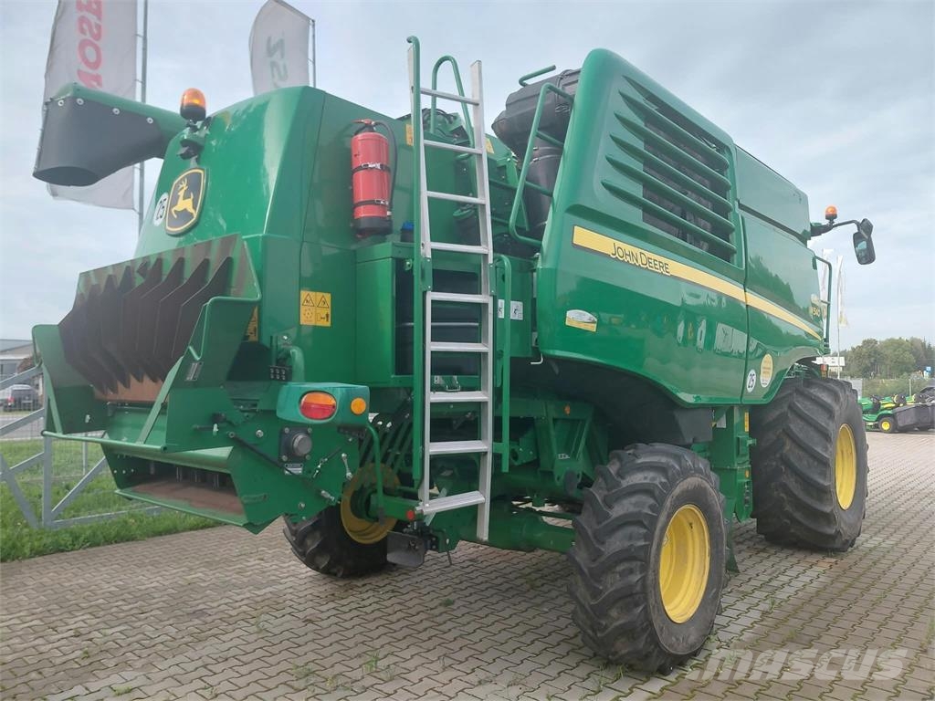 John Deere W540 Зернозбиральні комбайни