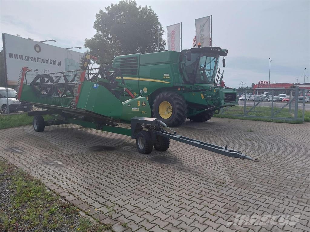 John Deere W540 Зернозбиральні комбайни
