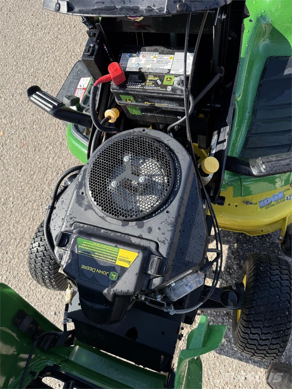 John Deere X300 Päältäajettavat ruohonleikkurit