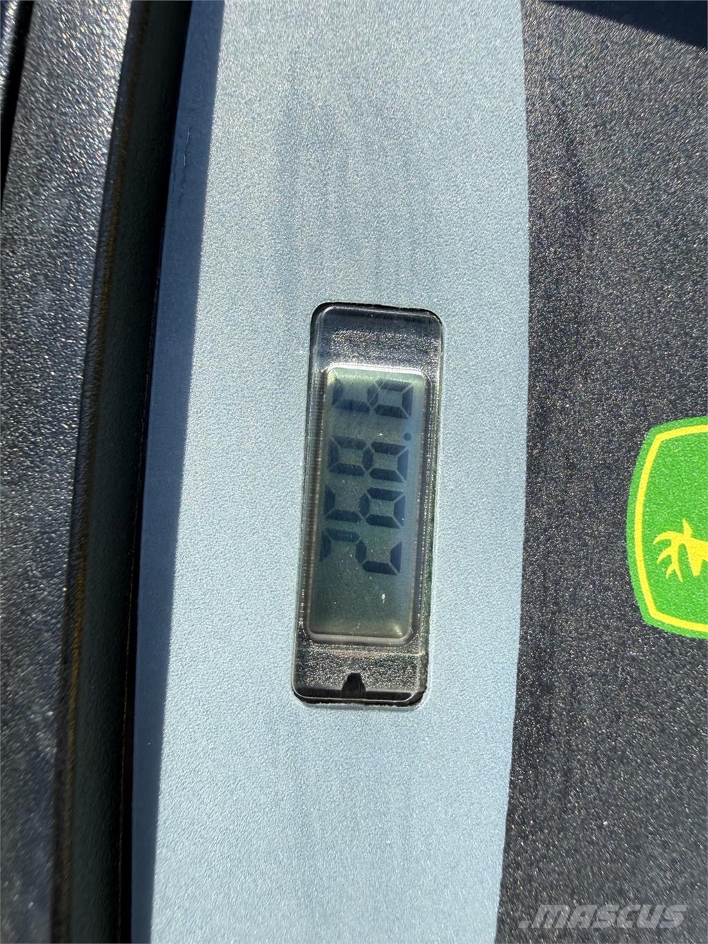 John Deere X300 Päältäajettavat ruohonleikkurit