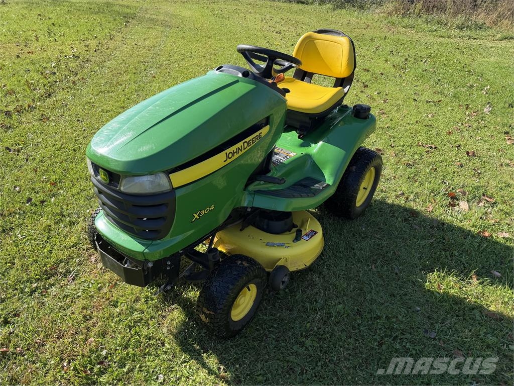 John Deere X304 Reitermäher