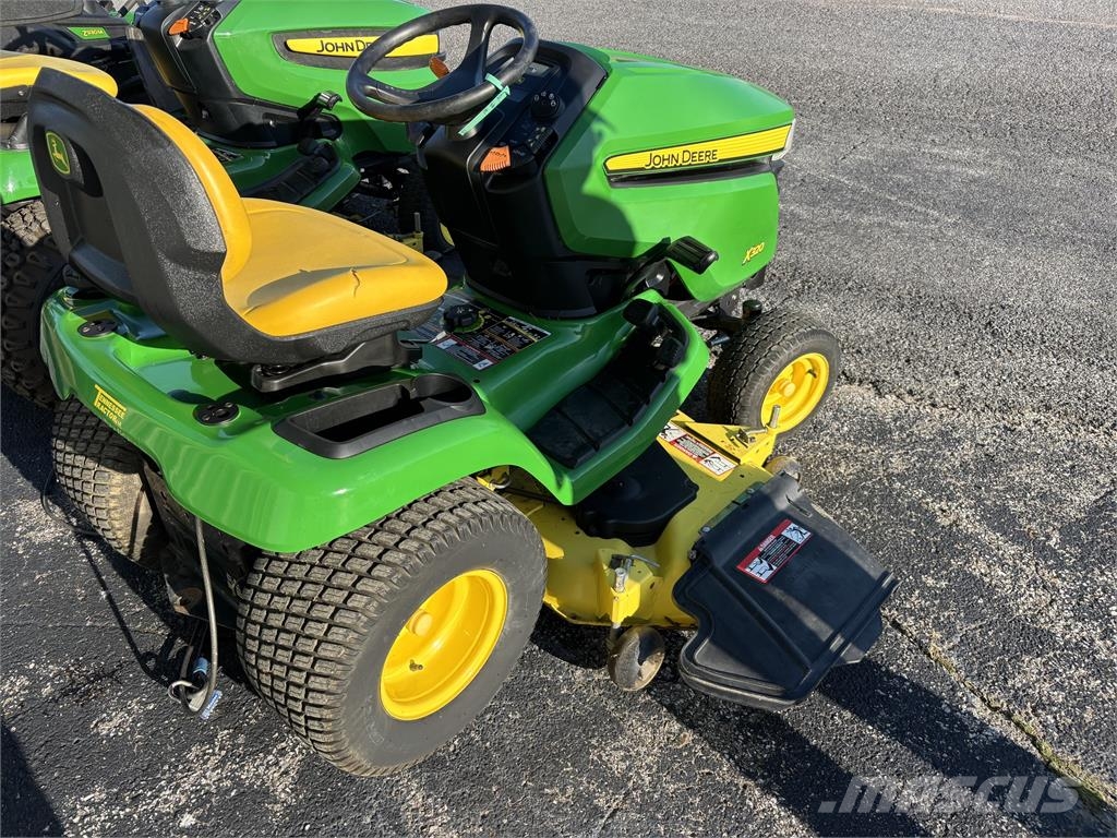 John Deere X320 Tractores corta-césped