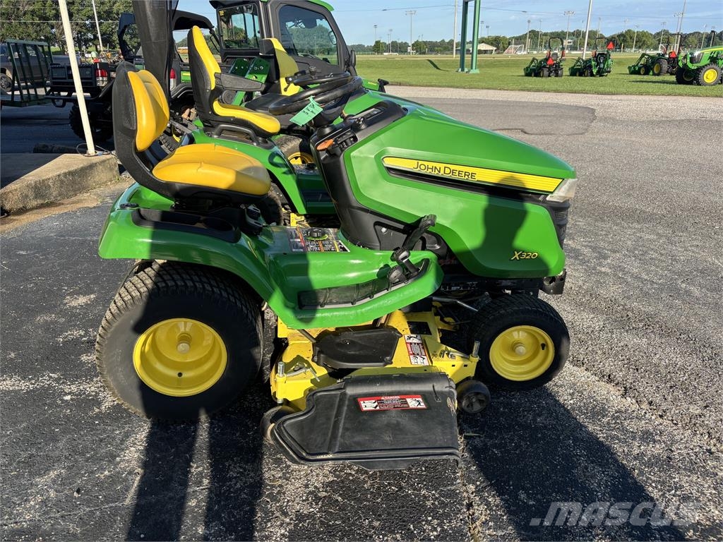 John Deere X320 Tractores corta-césped