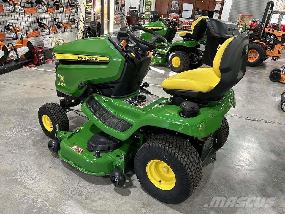 John Deere X330 Micro tracteur