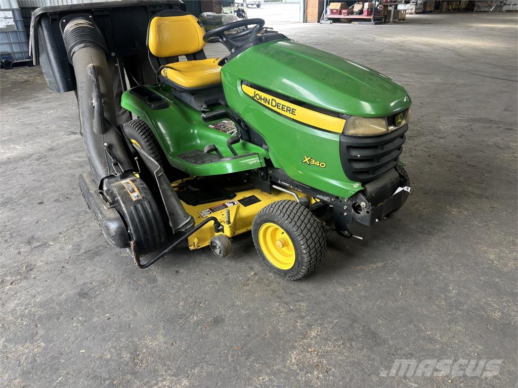 John Deere X340 ركوب الحشائش