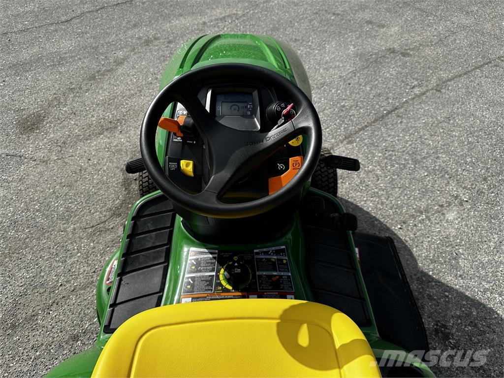 John Deere X350 Kompakt traktorok
