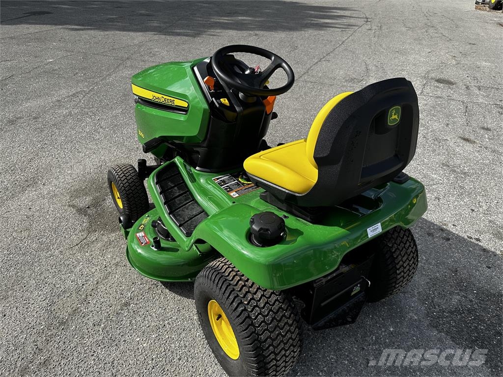 John Deere X350 Kompakt traktorok
