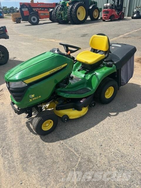 John Deere X350 جرارات مدمجة