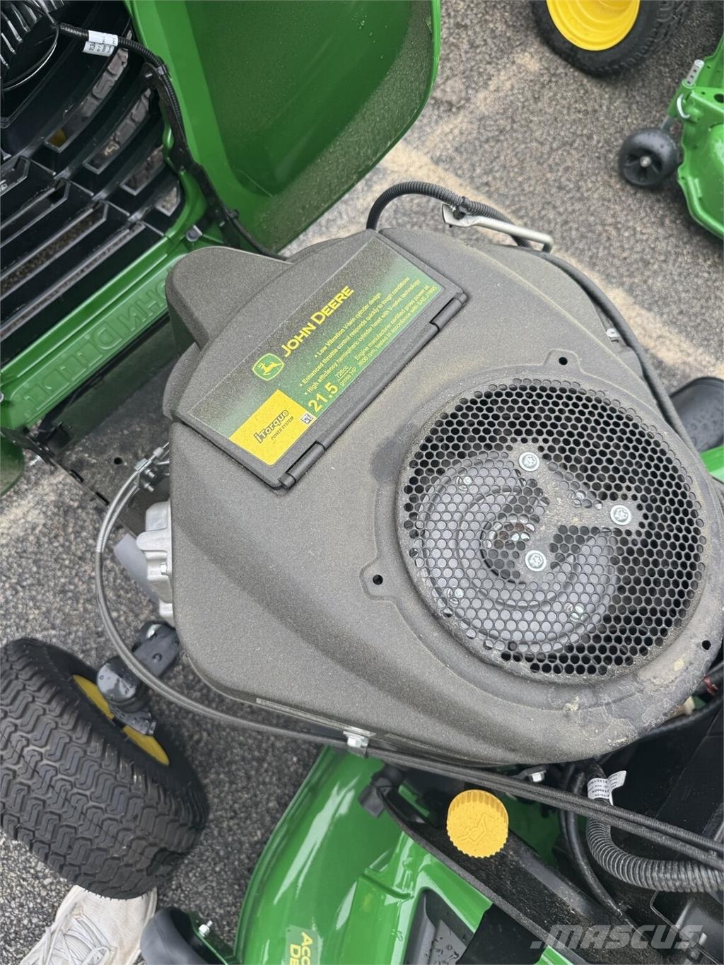 John Deere X350 جرارات مدمجة