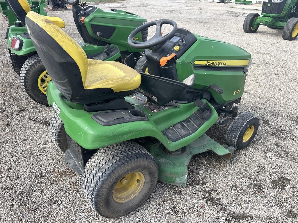 John Deere X370 乗用・自走モア/芝刈り機