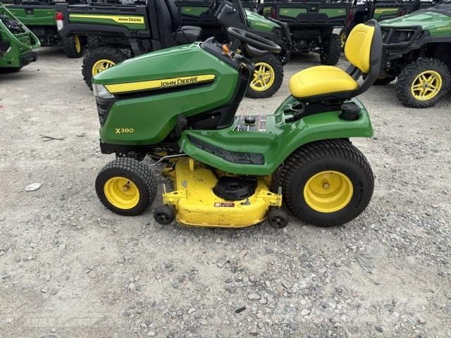 John Deere X380 Traktörler