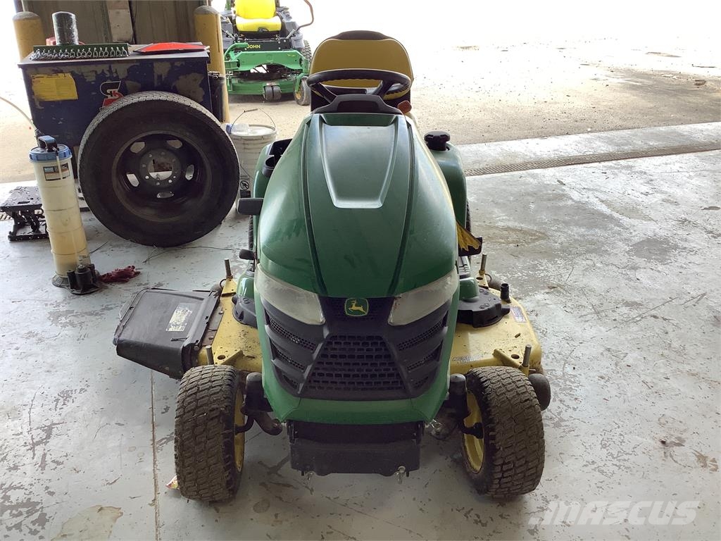 John Deere x380 Päältäajettavat ruohonleikkurit
