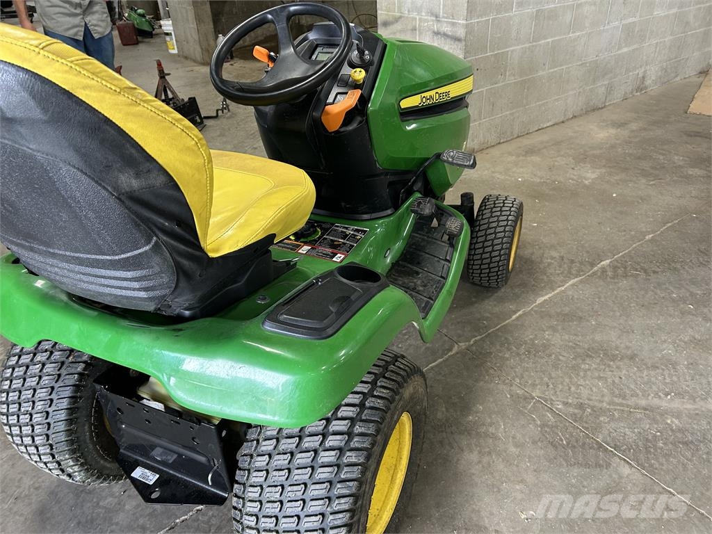 John Deere X390 Tratores compactos