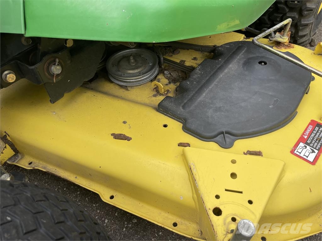 John Deere X540 Päältäajettavat ruohonleikkurit