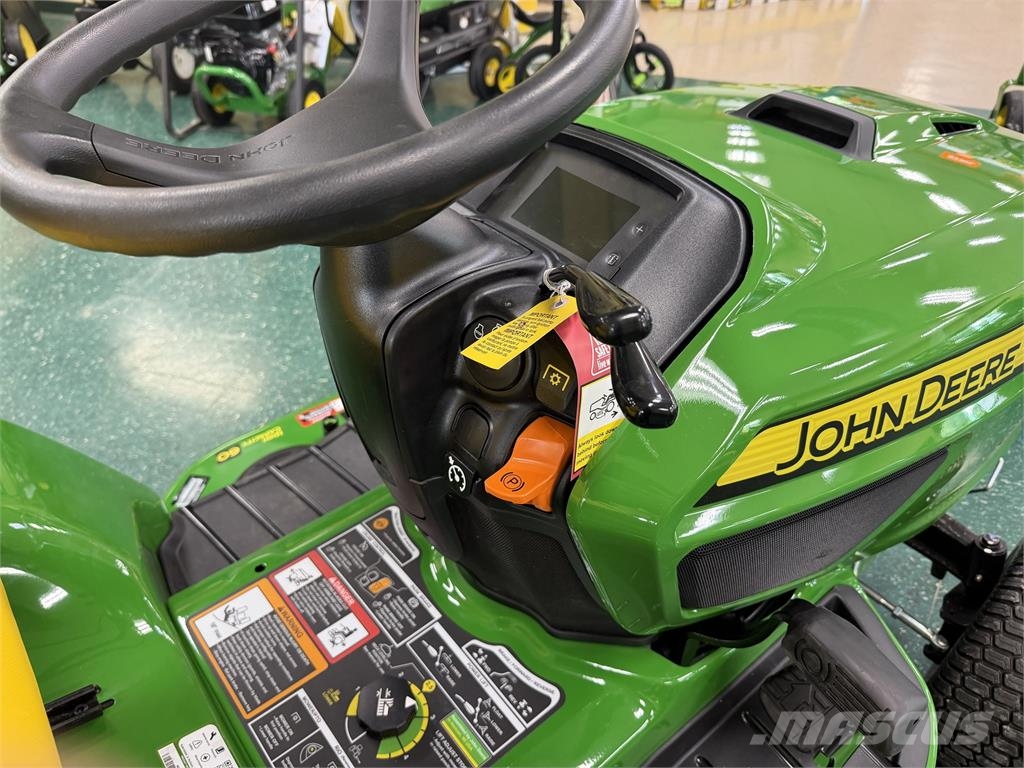 John Deere X730 소형 트랙터