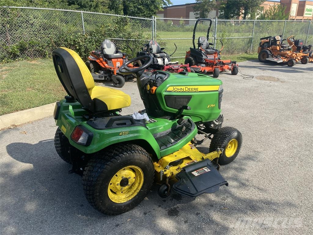 John Deere X754 Manjši traktorji