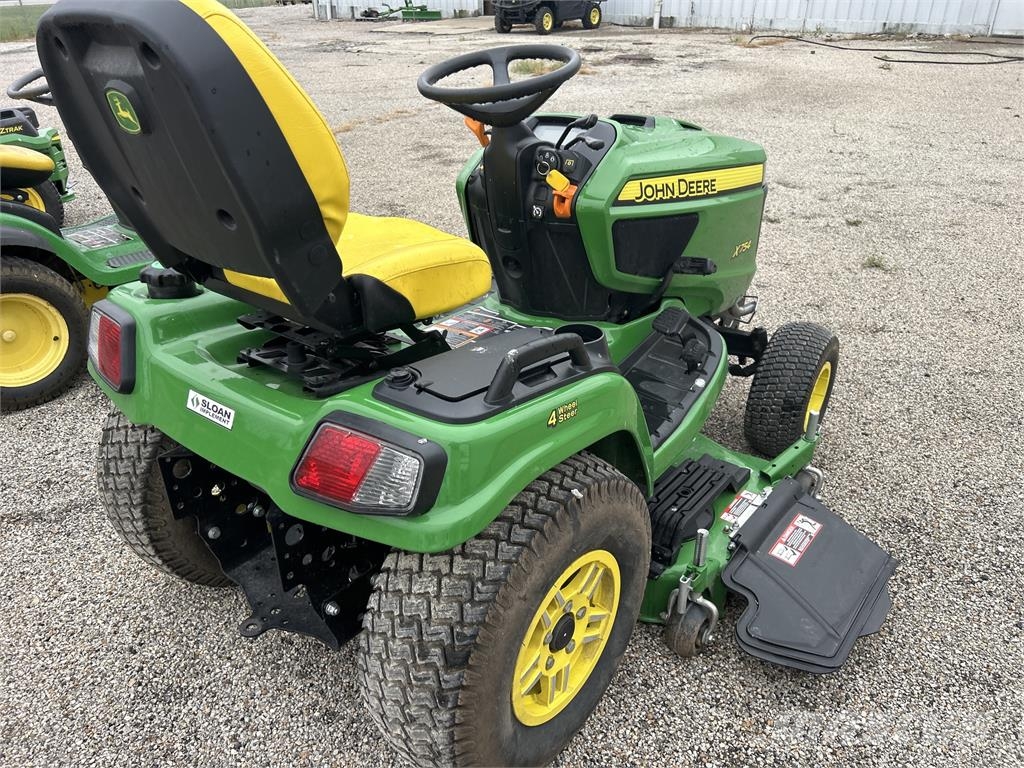 John Deere X754 Manji traktori