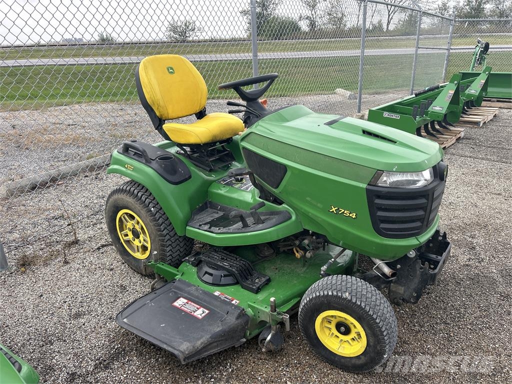 John Deere X754 コンパクトトラクター