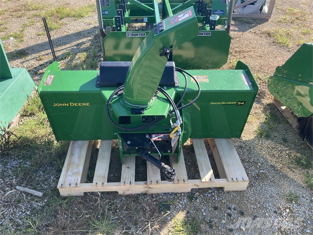 John Deere X758 小型拖拉机