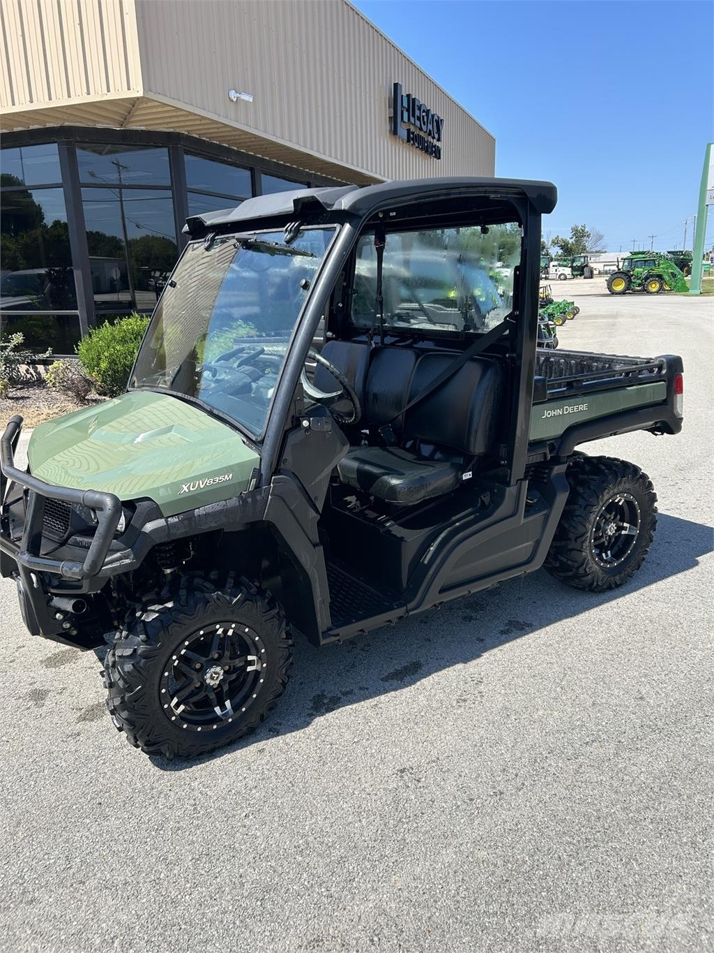 John Deere XUV 835M Maszyny komunalne