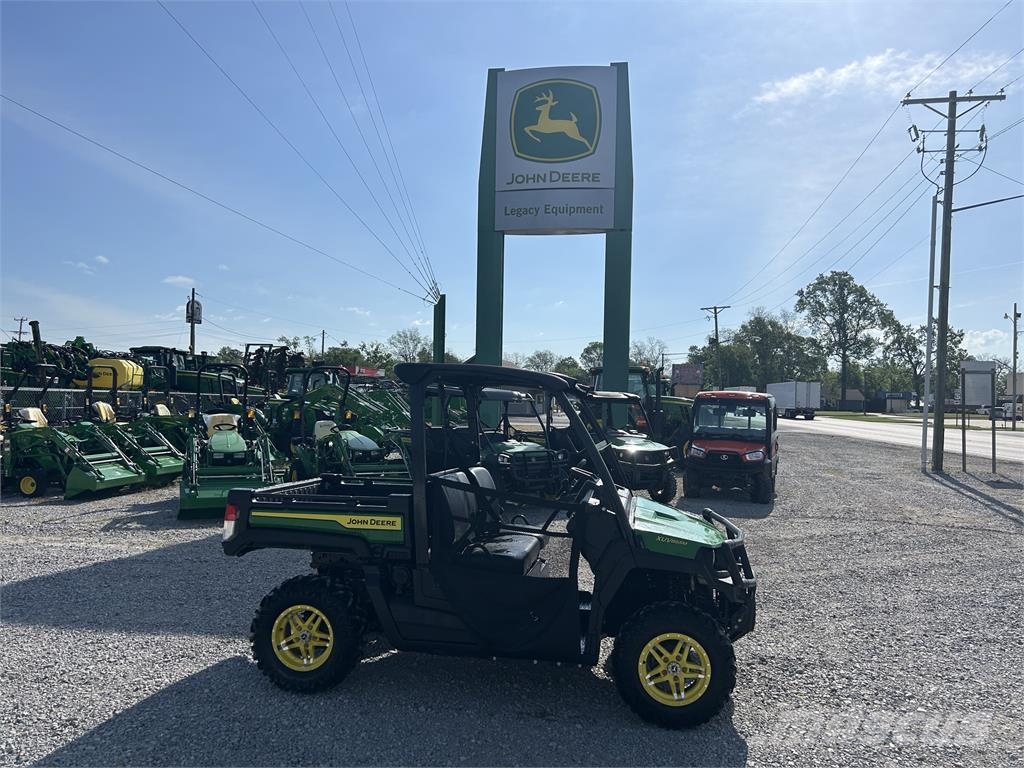 John Deere XUV 865M Redskapsbærere