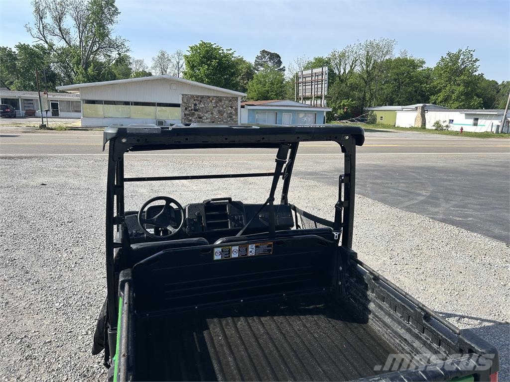 John Deere XUV 865M Redskapsbærere