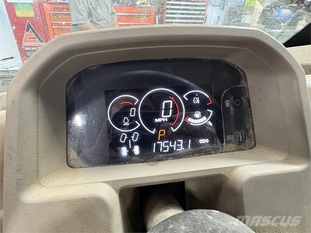 John Deere XUV 835R Pomoćne mašine