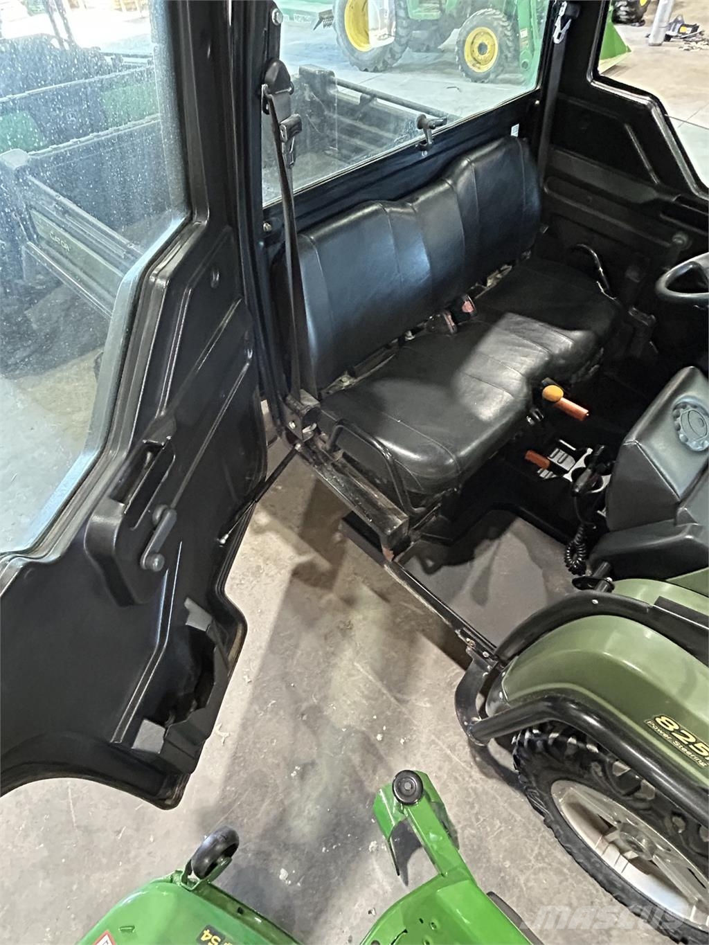 John Deere XUV 825i Power Steering Veicoli utilitari