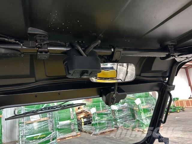 John Deere XUV 825I S4 Utility machines
