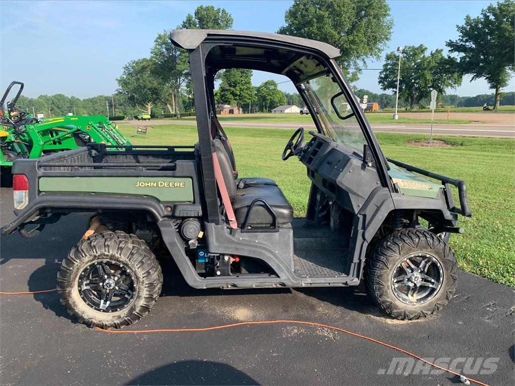John Deere XUV 835M Utility machines