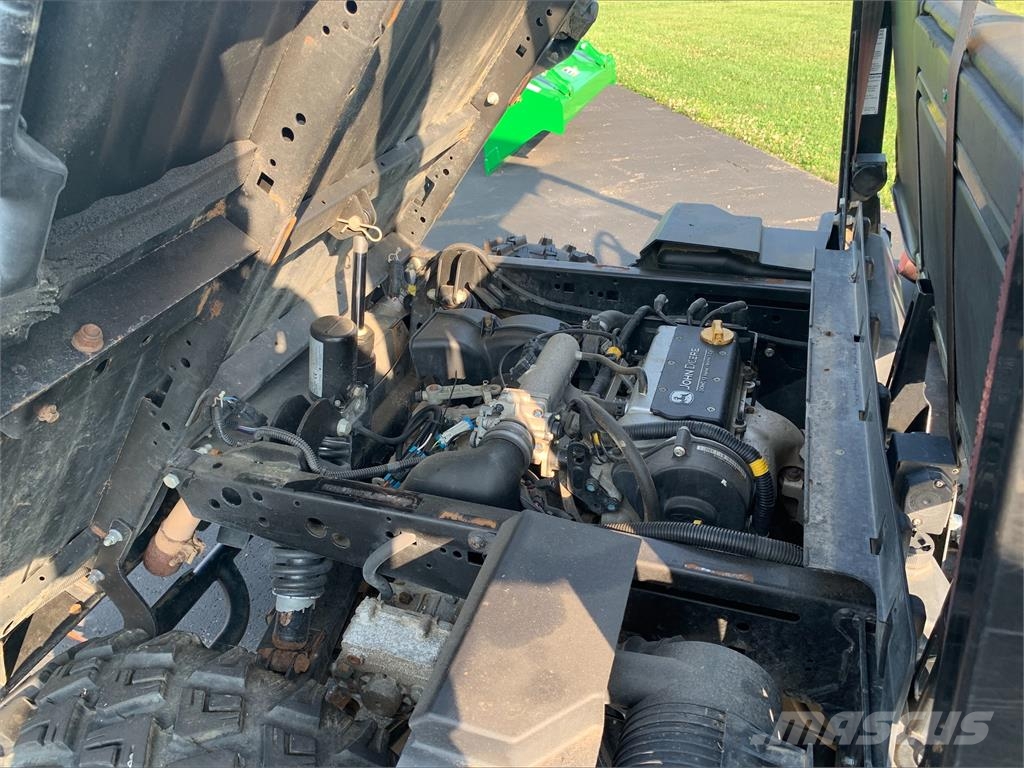 John Deere XUV 835M Utility machines