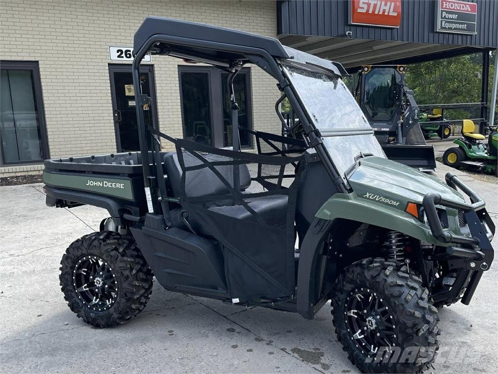 John Deere XUV 590M Pomoćni strojevi