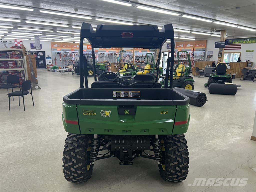 John Deere XUV 590M Pomoćne mašine