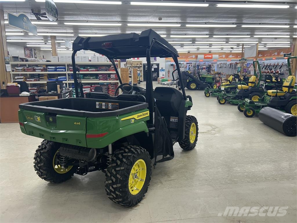 John Deere XUV 590M Pomoćne mašine