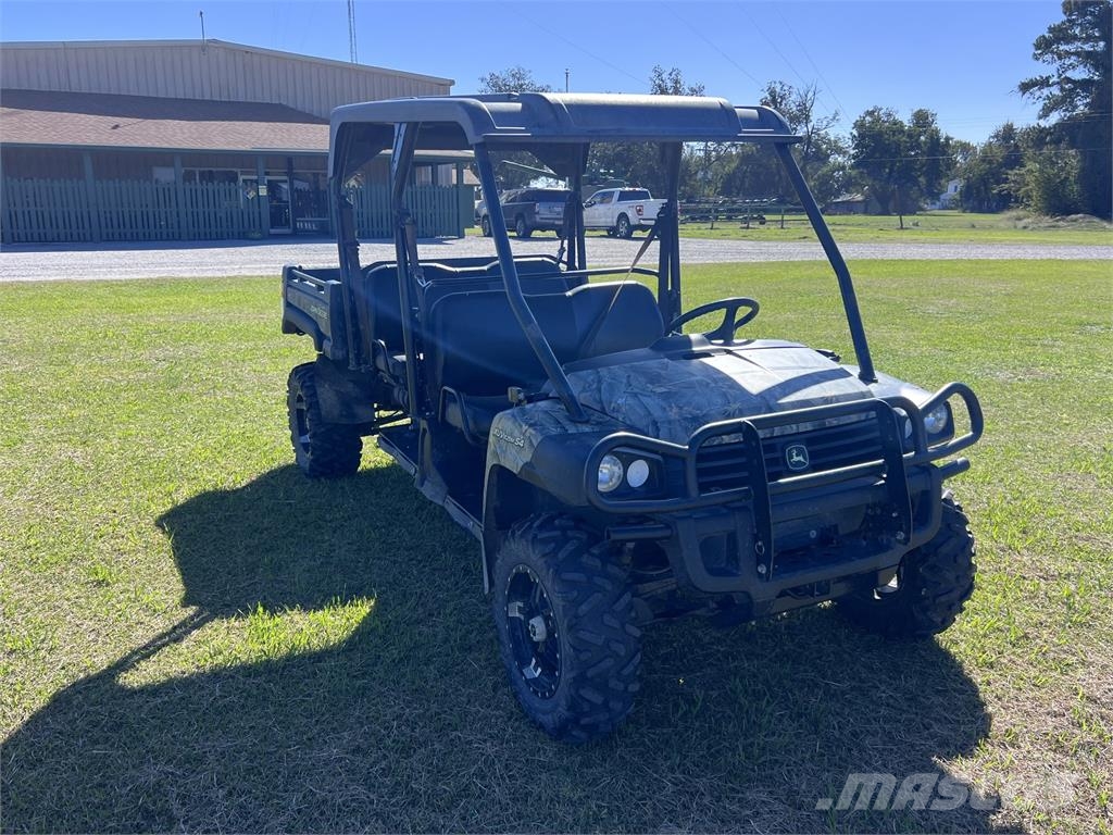 John Deere XUV 825M ماكينات منفعة عامة