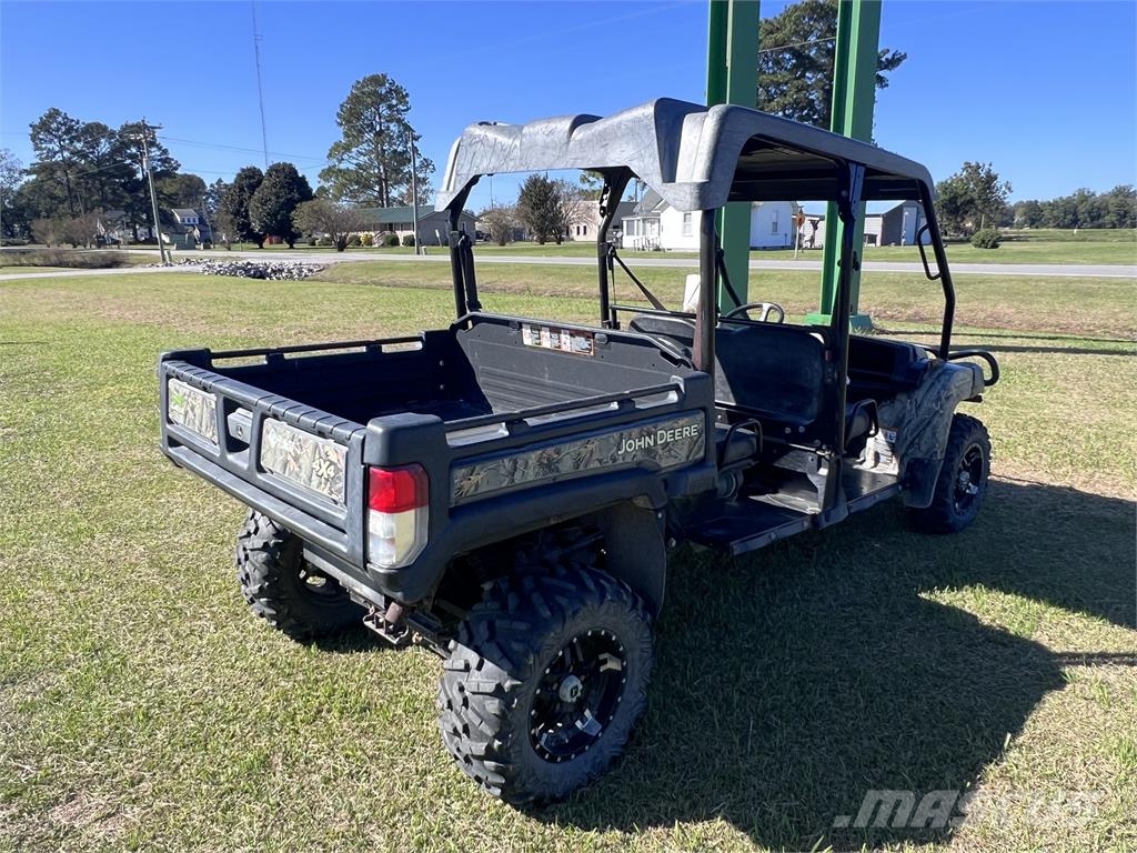 John Deere XUV 825M ماكينات منفعة عامة