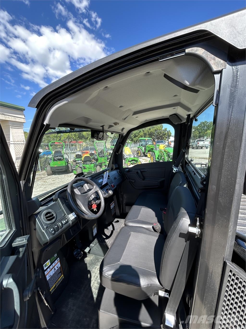 John Deere XUV 845M HVAC Cab Redskapsbärare