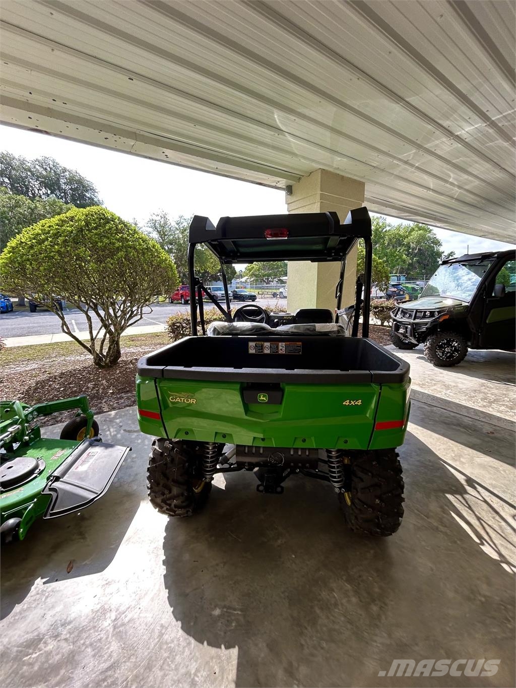 John Deere XUV 590M Úžitkové vozne