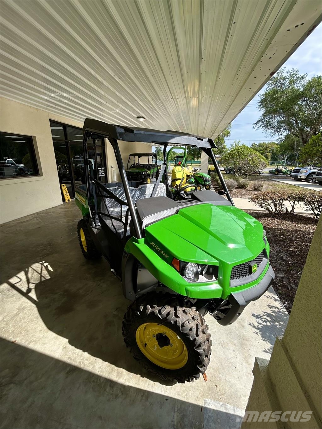 John Deere XUV 590M Úžitkové vozne