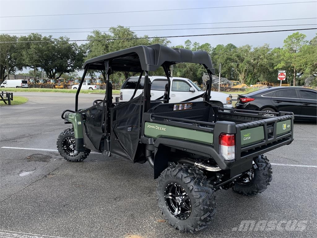 John Deere XUV 825M Irankiu vezimeliai