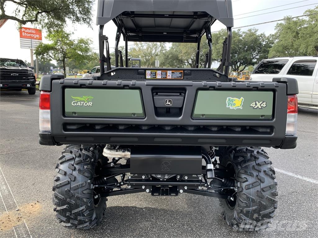 John Deere XUV 825M Irankiu vezimeliai