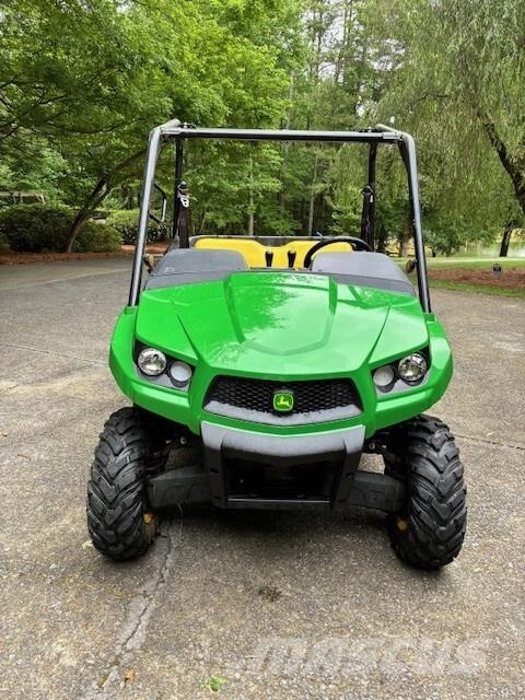 John Deere XUV 560 ماكينات منفعة عامة