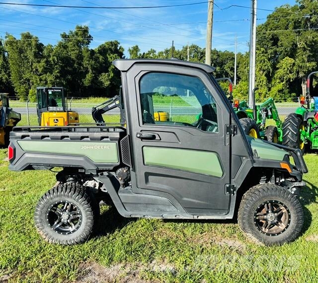 John Deere XUV 835M Pomožni stroji