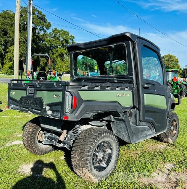 John Deere XUV 835M Pomožni stroji