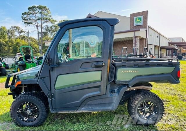 John Deere XUV 835M Pomožni stroji