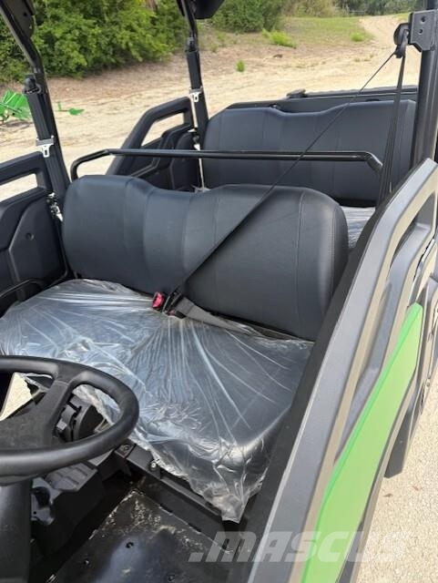John Deere XUV 855M S4 Pomoćne mašine
