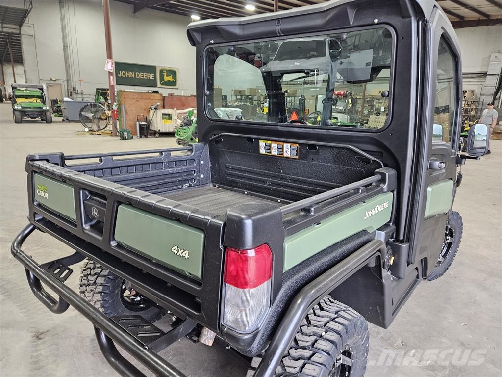 John Deere XUV 835M Utility machines