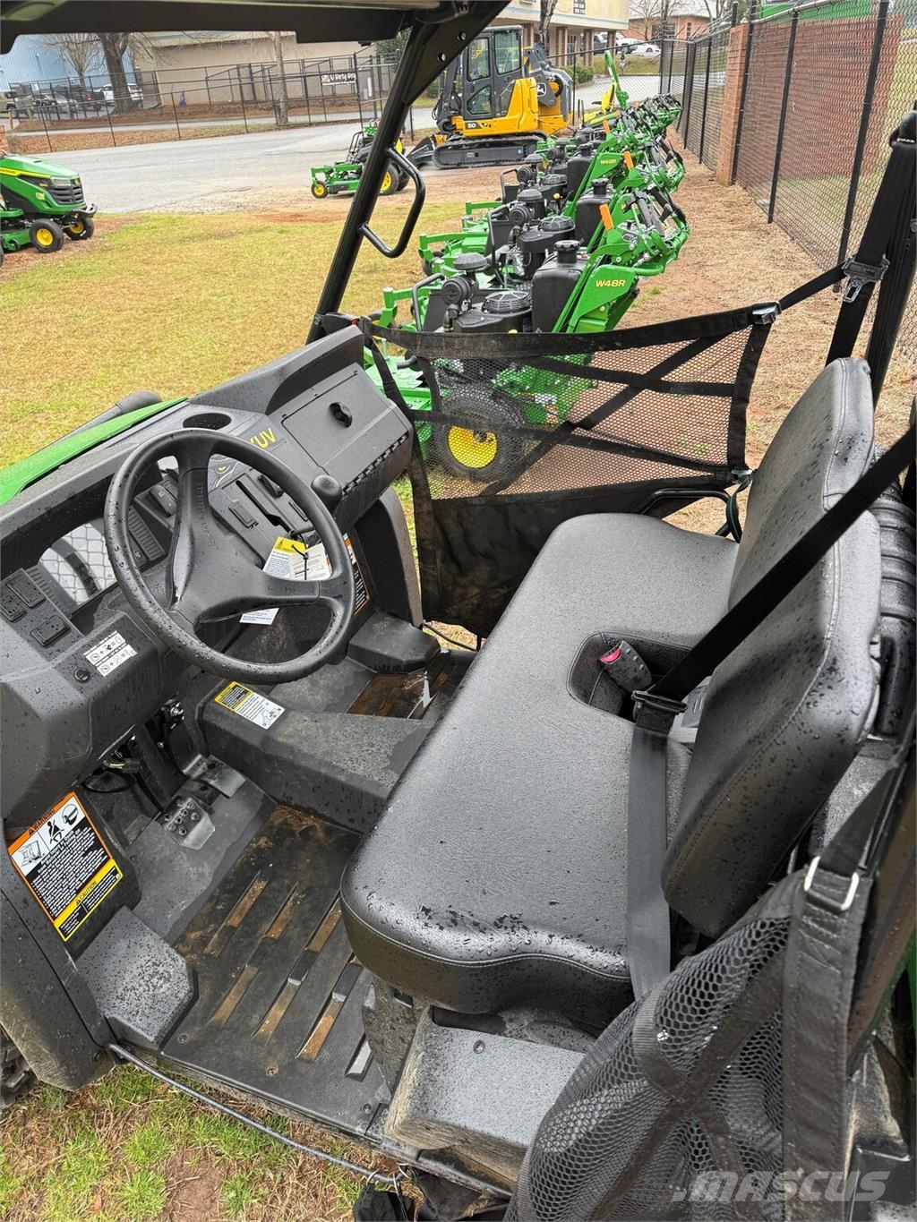 John Deere XUV 590M Utility machines