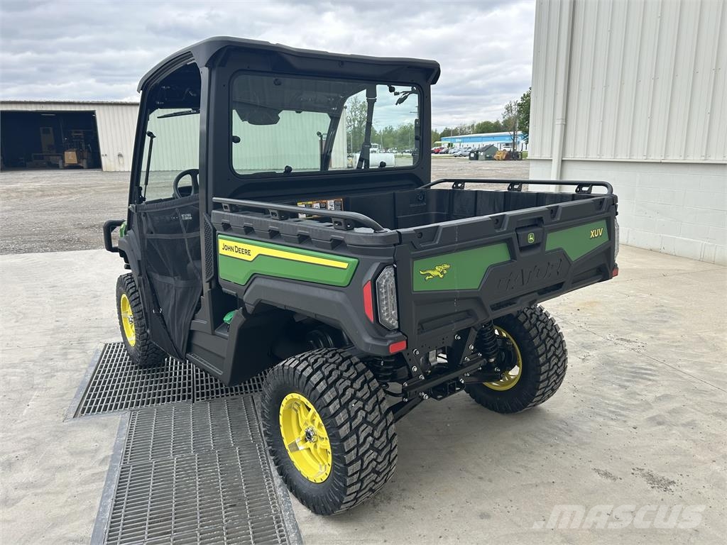 John Deere XUV 875M Diesel Pomoćni strojevi